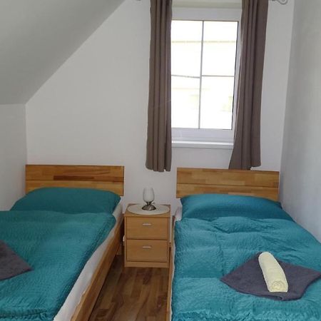 Kimy Home Mojmírovce Buitenkant foto