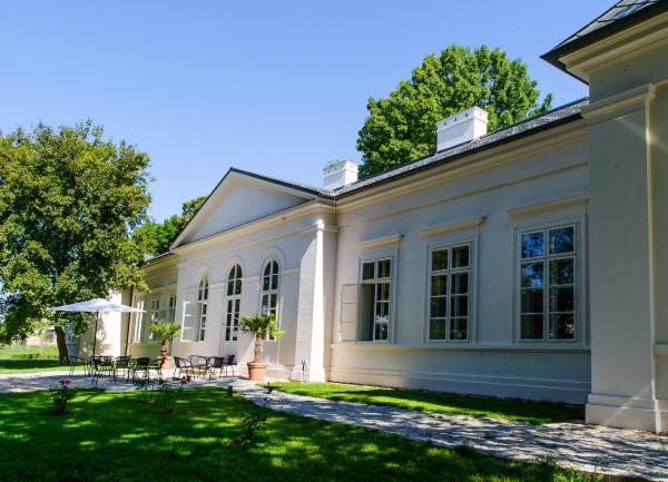 Kimy Home Mojmírovce Buitenkant foto